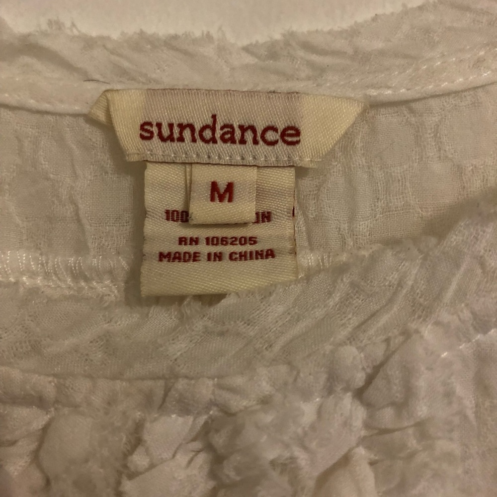 Light weight gauze type fabric.